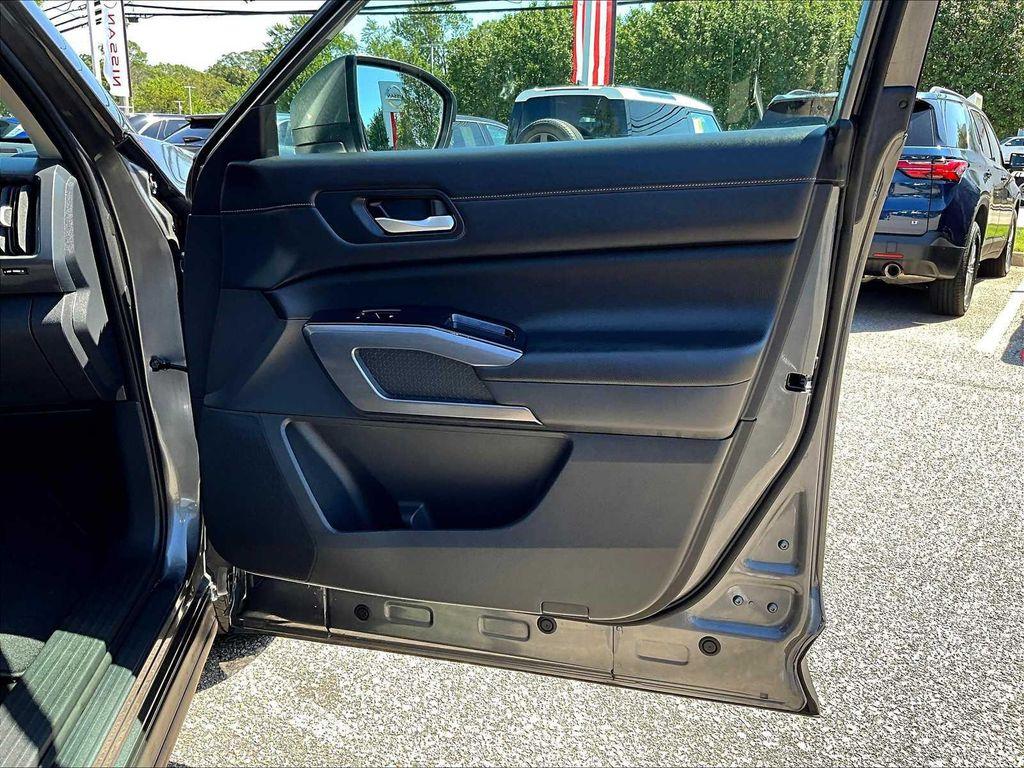 used 2023 Nissan Pathfinder car, priced at $34,998