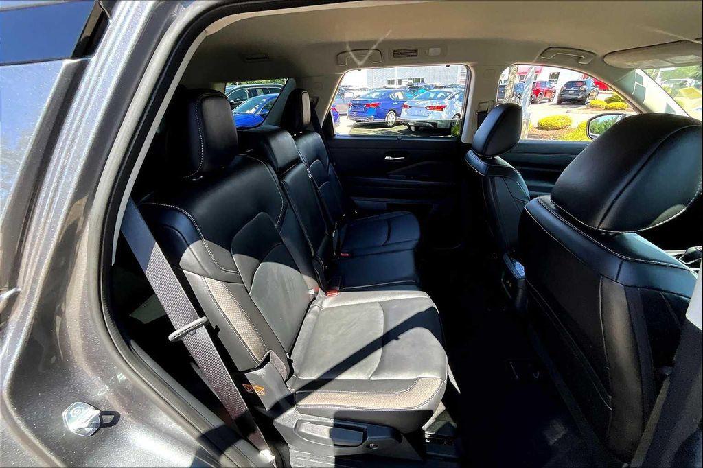 used 2023 Nissan Pathfinder car, priced at $35,995