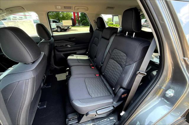 new 2025 Nissan Pathfinder car, priced at $38,184
