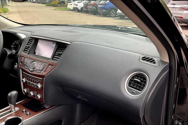 used 2020 Nissan Pathfinder car
