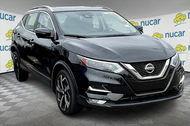 used 2021 Nissan Rogue Sport car, priced at $25,980