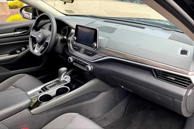 used 2023 Nissan Altima car, priced at $24,088