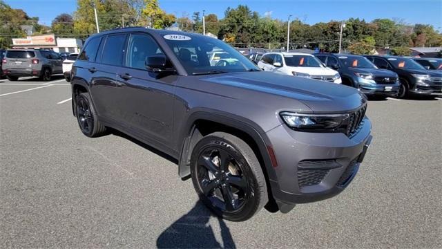 used 2024 Jeep Grand Cherokee car, priced at $37,888