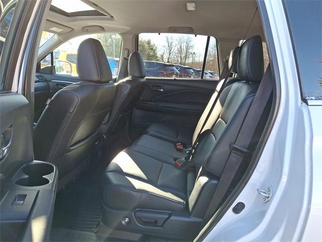 used 2022 Honda Pilot car, priced at $25,998