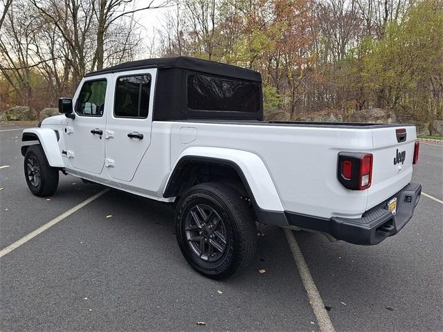 used 2024 Jeep Gladiator car, priced at $38,788