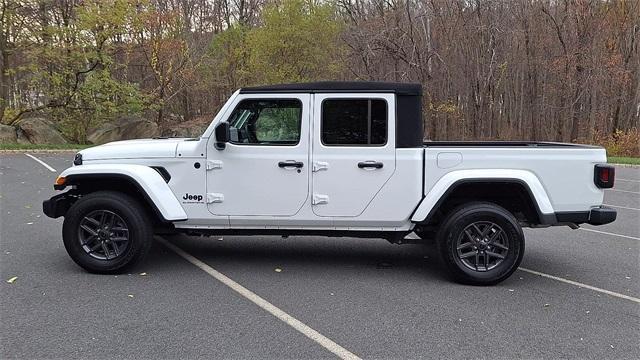 used 2024 Jeep Gladiator car, priced at $38,788