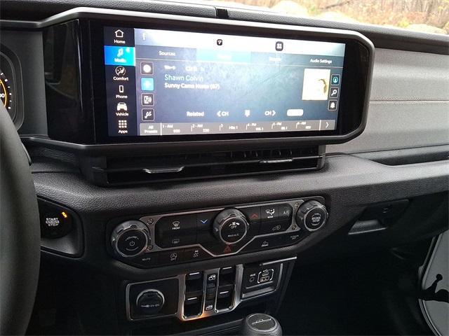 used 2024 Jeep Gladiator car, priced at $38,788