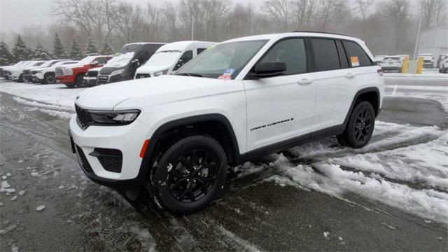 used 2024 Jeep Grand Cherokee car, priced at $41,995