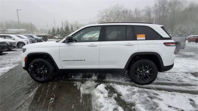 used 2024 Jeep Grand Cherokee car, priced at $41,995