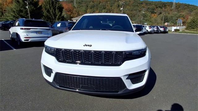 used 2024 Jeep Grand Cherokee car, priced at $36,288
