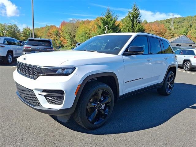 used 2024 Jeep Grand Cherokee car, priced at $36,288