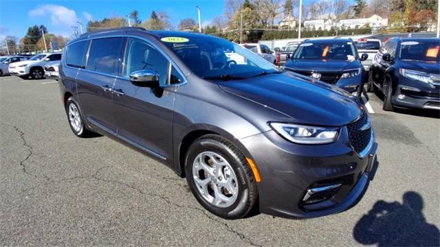 used 2023 Chrysler Pacifica car, priced at $42,995