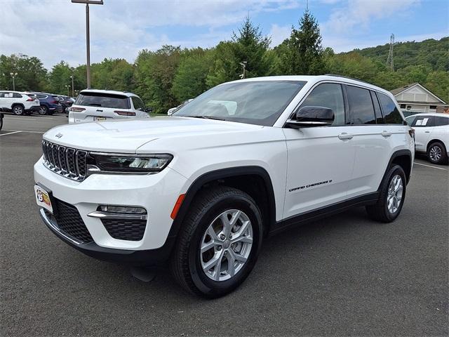 used 2023 Jeep Grand Cherokee car, priced at $34,995