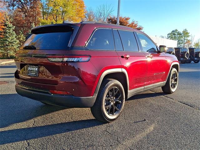used 2024 Jeep Grand Cherokee car, priced at $39,085