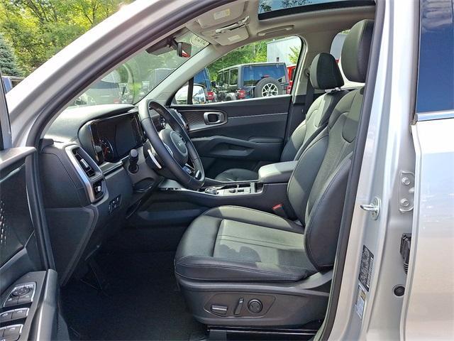 used 2023 Kia Sorento Hybrid car, priced at $31,652