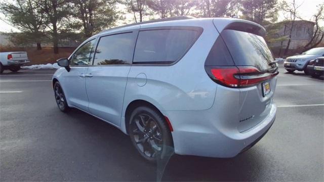 used 2023 Chrysler Pacifica car, priced at $39,888