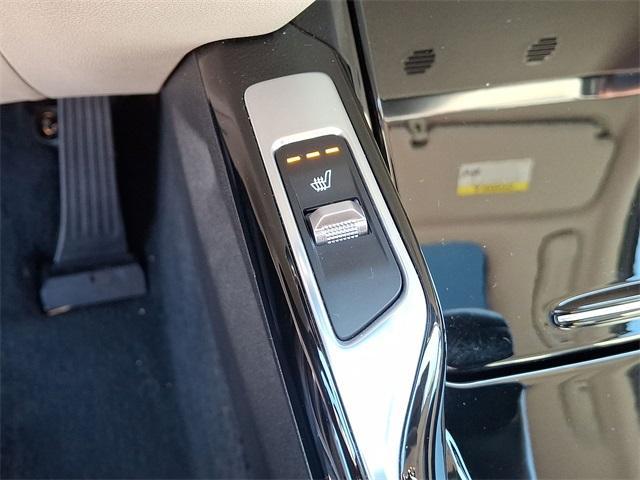 used 2023 Kia Sorento car, priced at $35,916