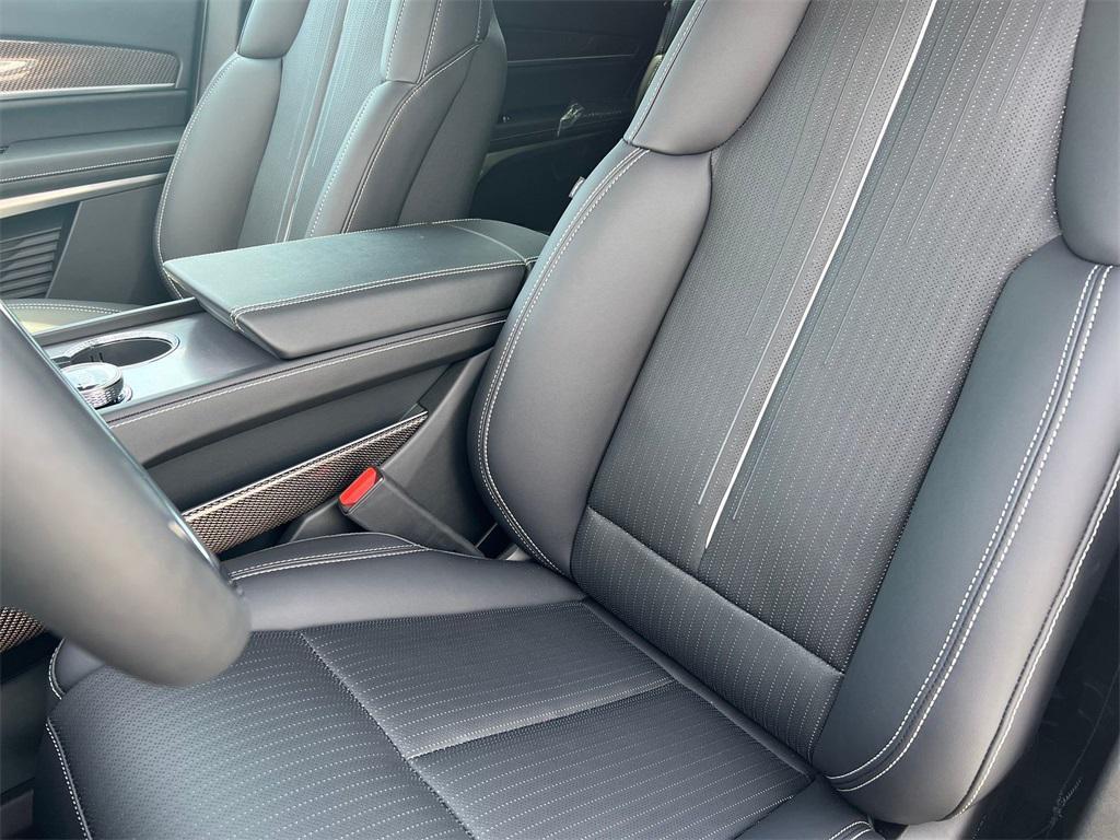new 2026 Cadillac VISTIQ car, priced at $81,015