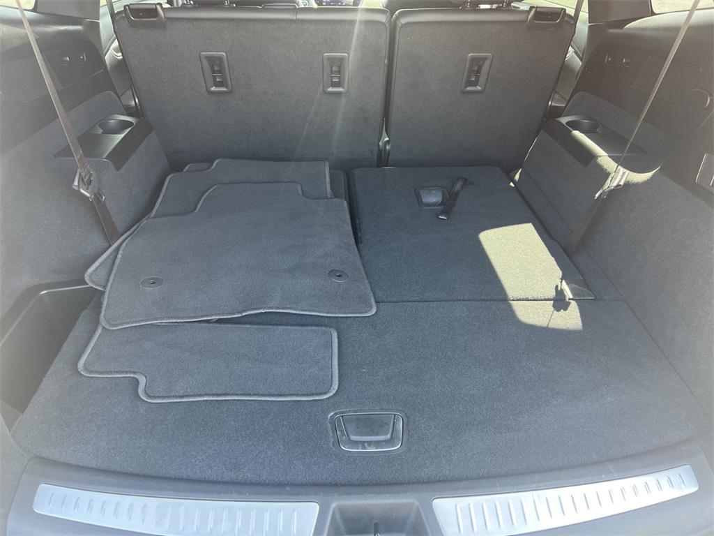 used 2024 Cadillac XT6 car, priced at $39,995