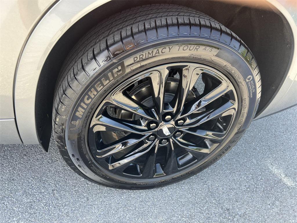 used 2024 Cadillac XT6 car, priced at $39,995