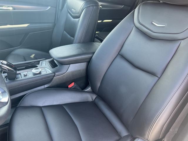 used 2024 Cadillac XT6 car, priced at $43,995