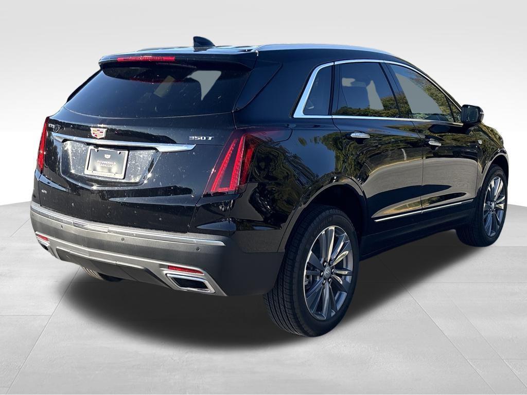 new 2025 Cadillac XT5 car, priced at $53,215