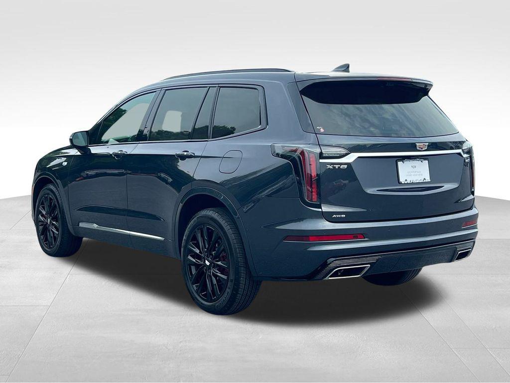 used 2023 Cadillac XT6 car, priced at $39,895