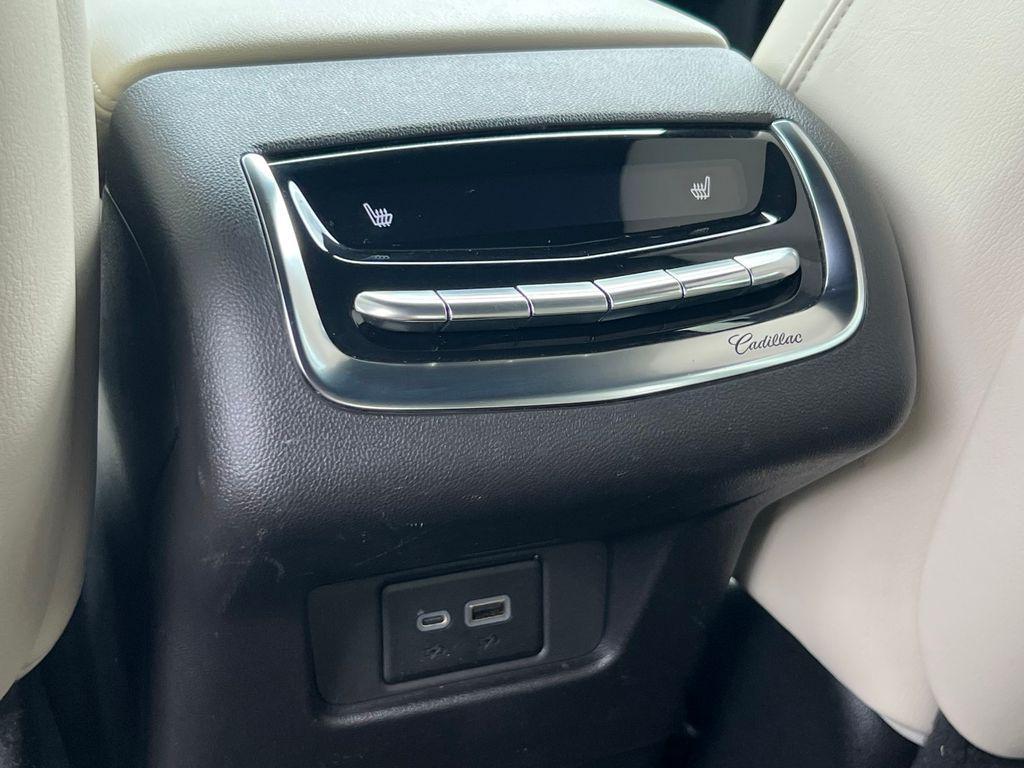 used 2023 Cadillac XT6 car, priced at $39,895