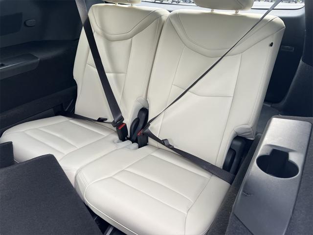 used 2023 Cadillac XT6 car, priced at $44,995