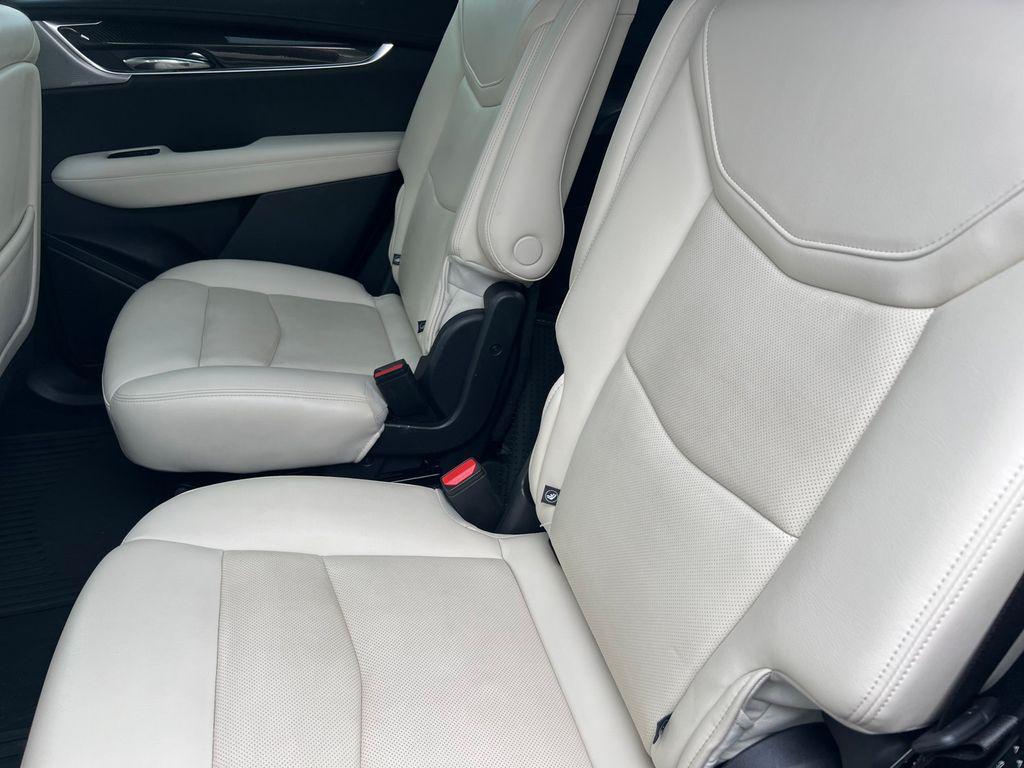 used 2023 Cadillac XT6 car, priced at $39,895