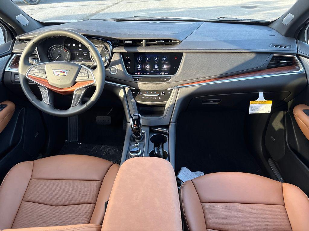 new 2025 Cadillac XT5 car, priced at $56,090