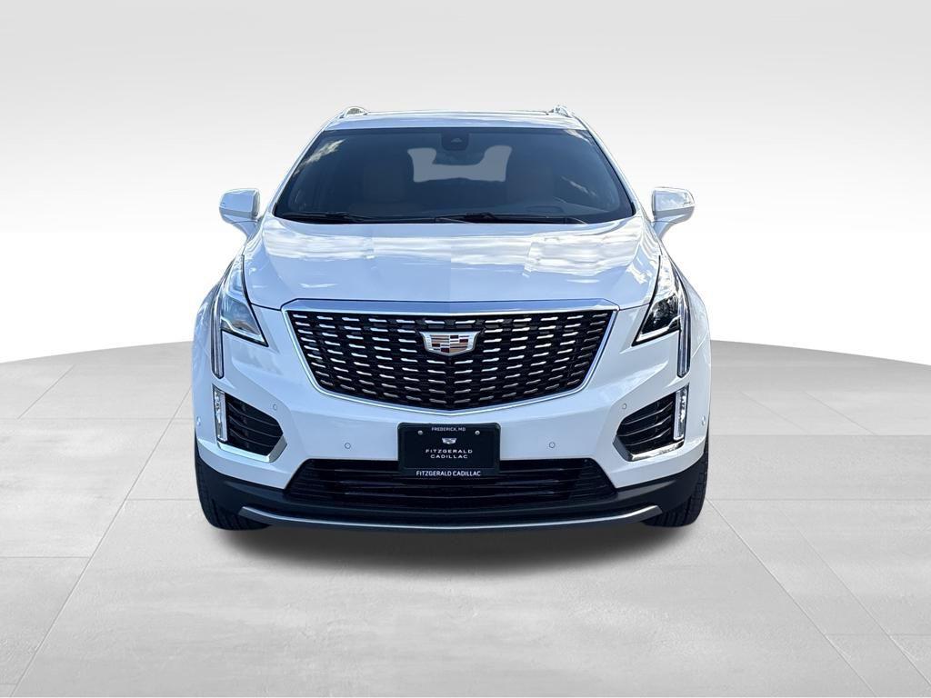 new 2025 Cadillac XT5 car, priced at $56,090