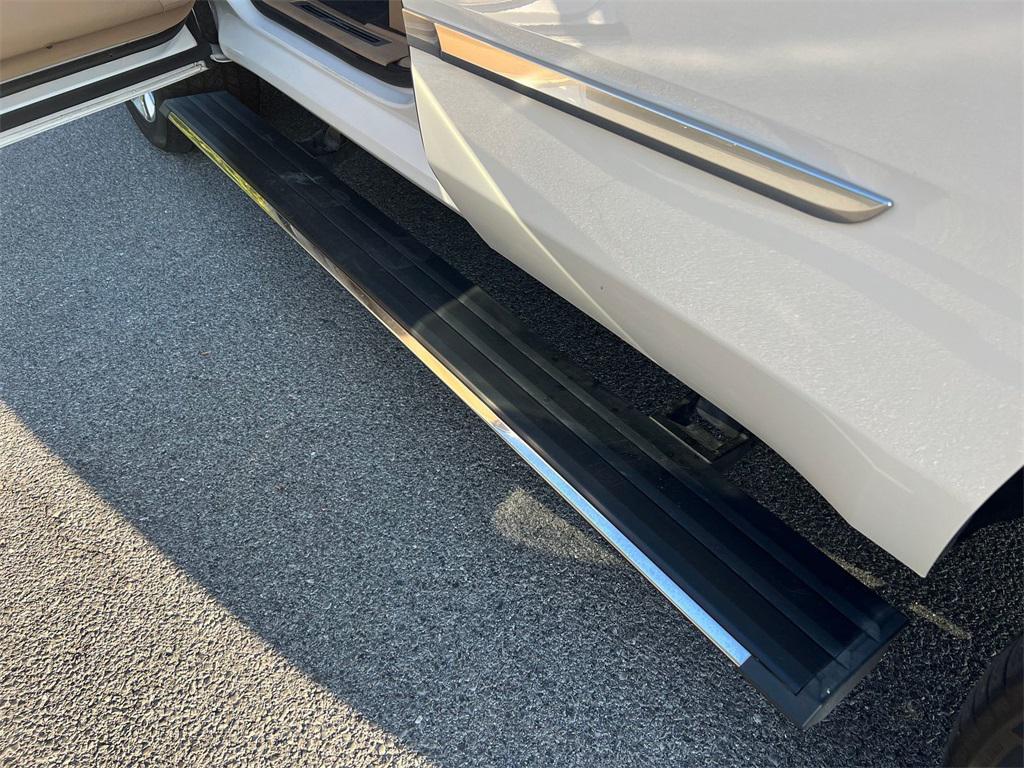 used 2020 Cadillac Escalade car, priced at $46,995