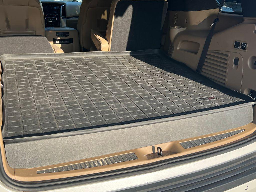 used 2020 Cadillac Escalade car, priced at $45,995
