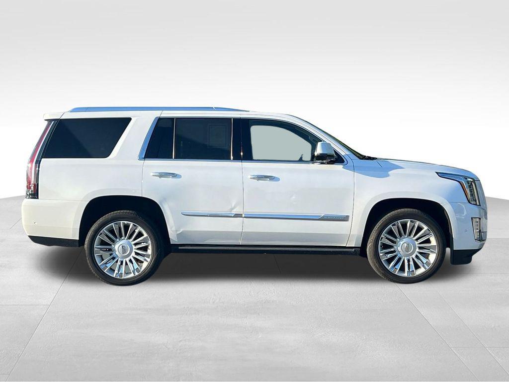 used 2020 Cadillac Escalade car, priced at $45,995