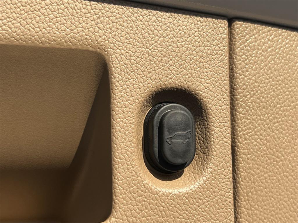 used 2020 Cadillac Escalade car, priced at $46,995