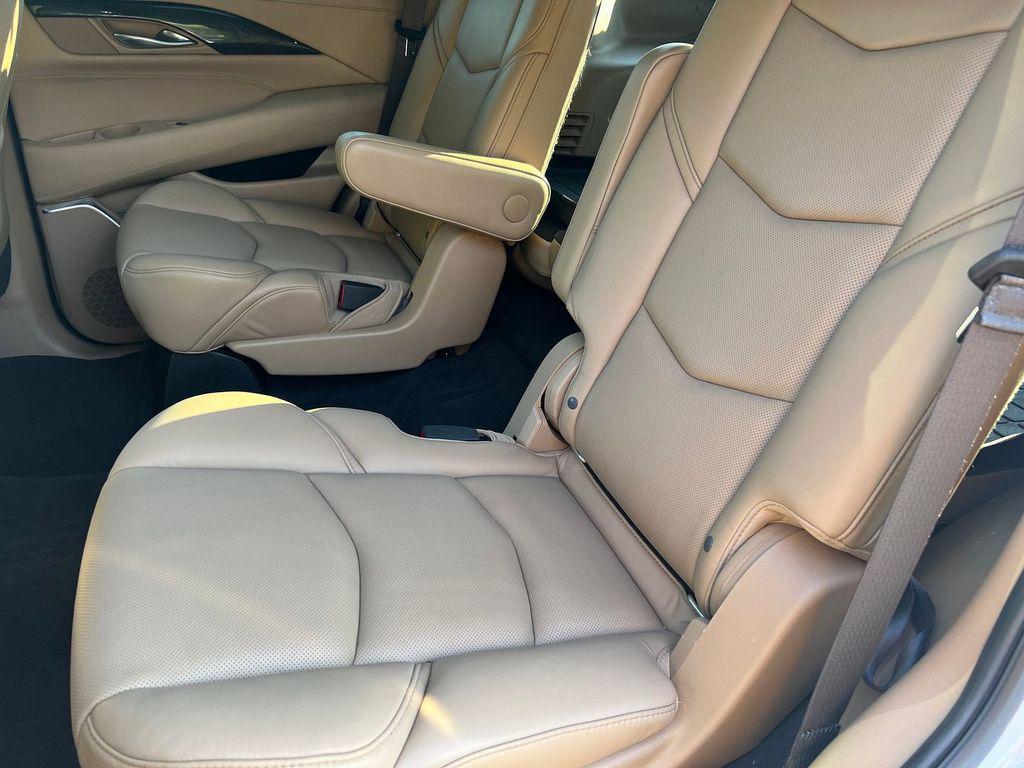 used 2020 Cadillac Escalade car, priced at $45,995