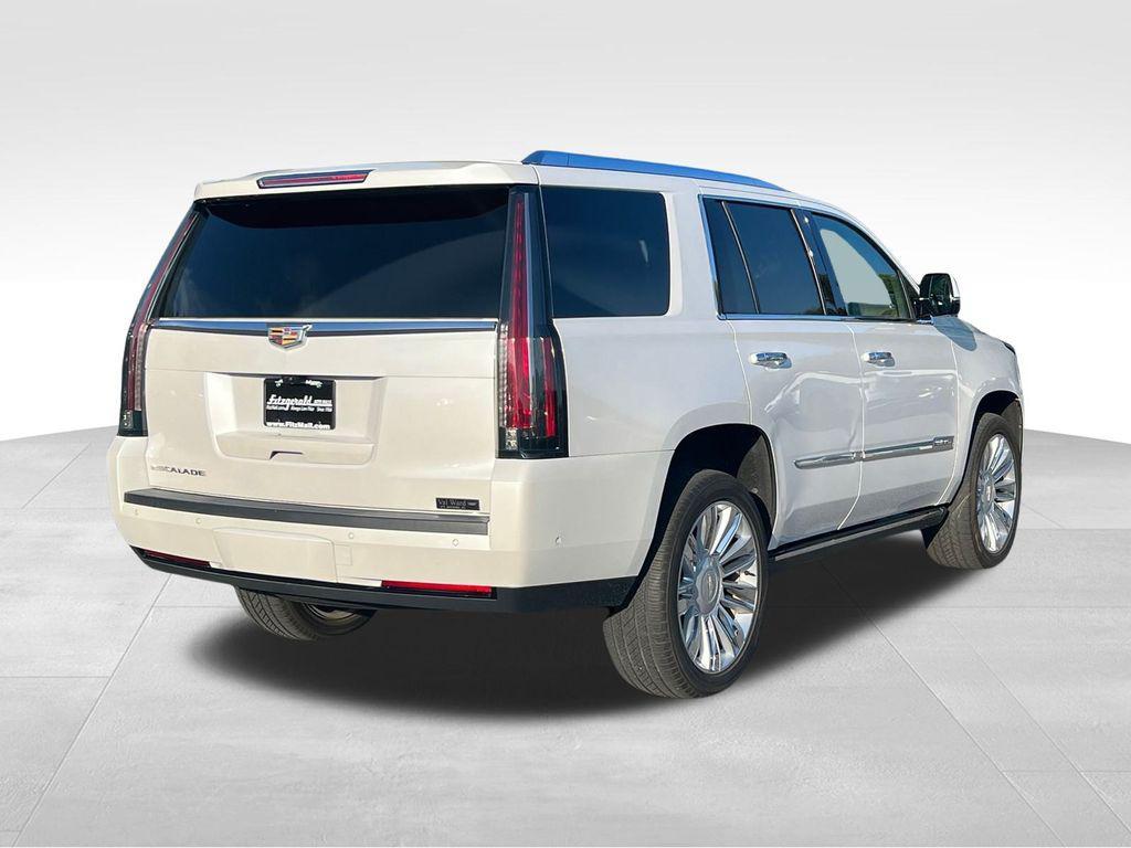 used 2020 Cadillac Escalade car, priced at $45,995