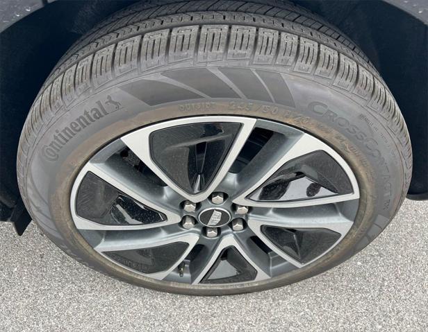 new 2025 Cadillac OPTIQ car, priced at $56,590