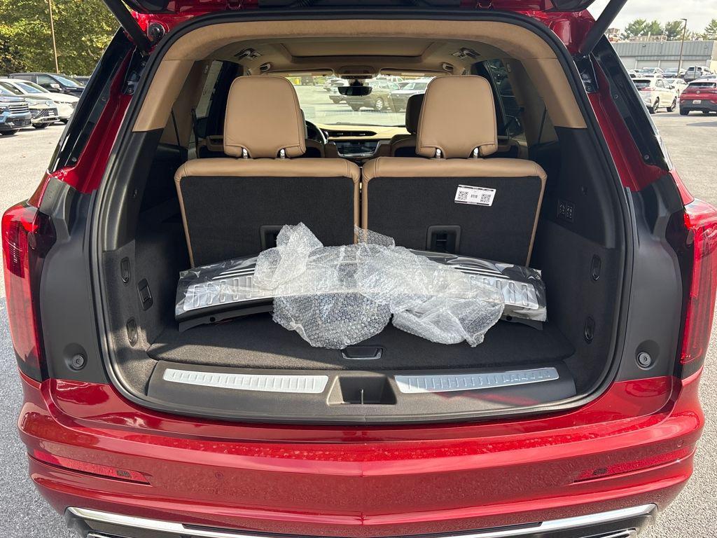 new 2025 Cadillac XT6 car, priced at $74,260
