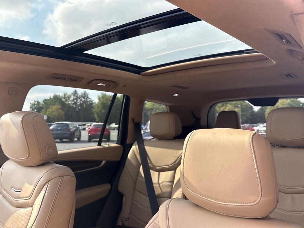 new 2025 Cadillac XT6 car, priced at $74,260