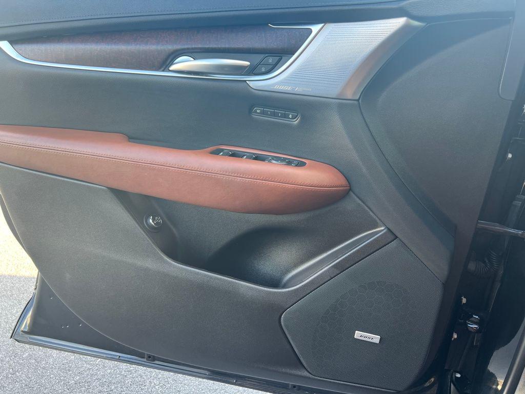 used 2023 Cadillac XT5 car, priced at $31,995