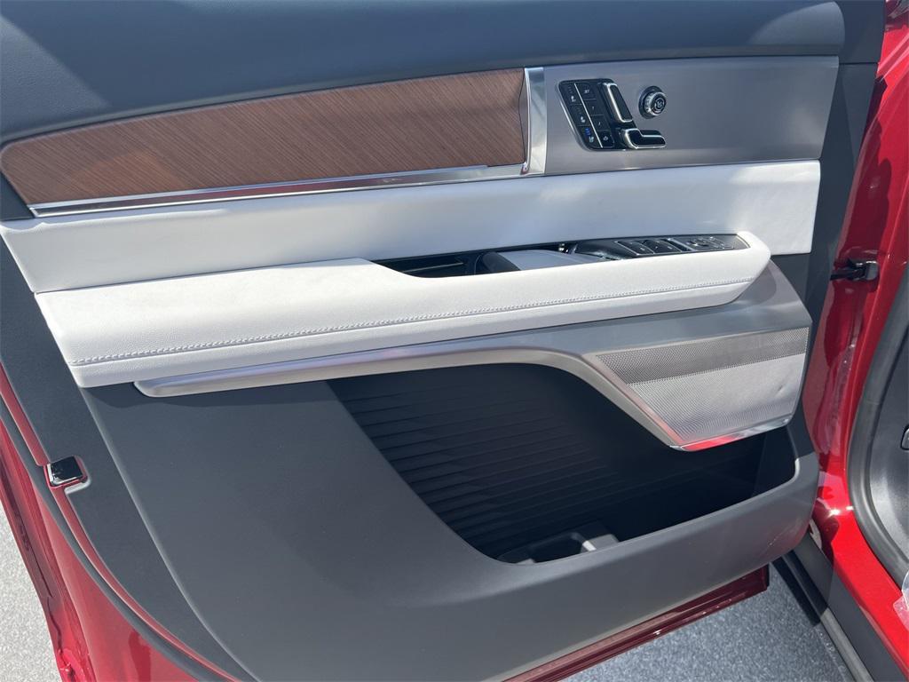 new 2026 Cadillac VISTIQ car, priced at $81,415
