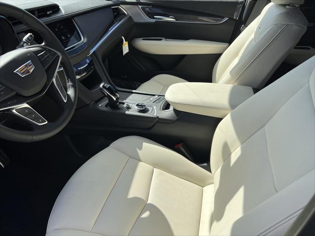 used 2025 Cadillac XT5 car