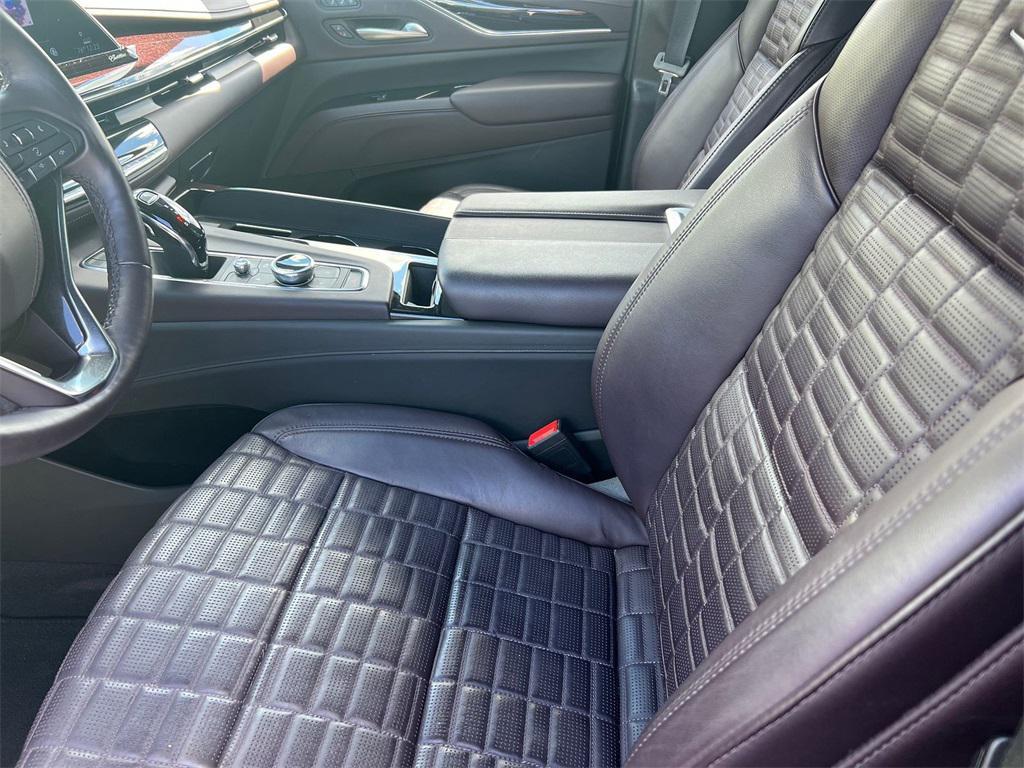 used 2023 Cadillac Escalade ESV car, priced at $76,995