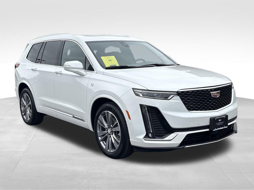 new 2025 Cadillac XT6 car, priced at $65,911