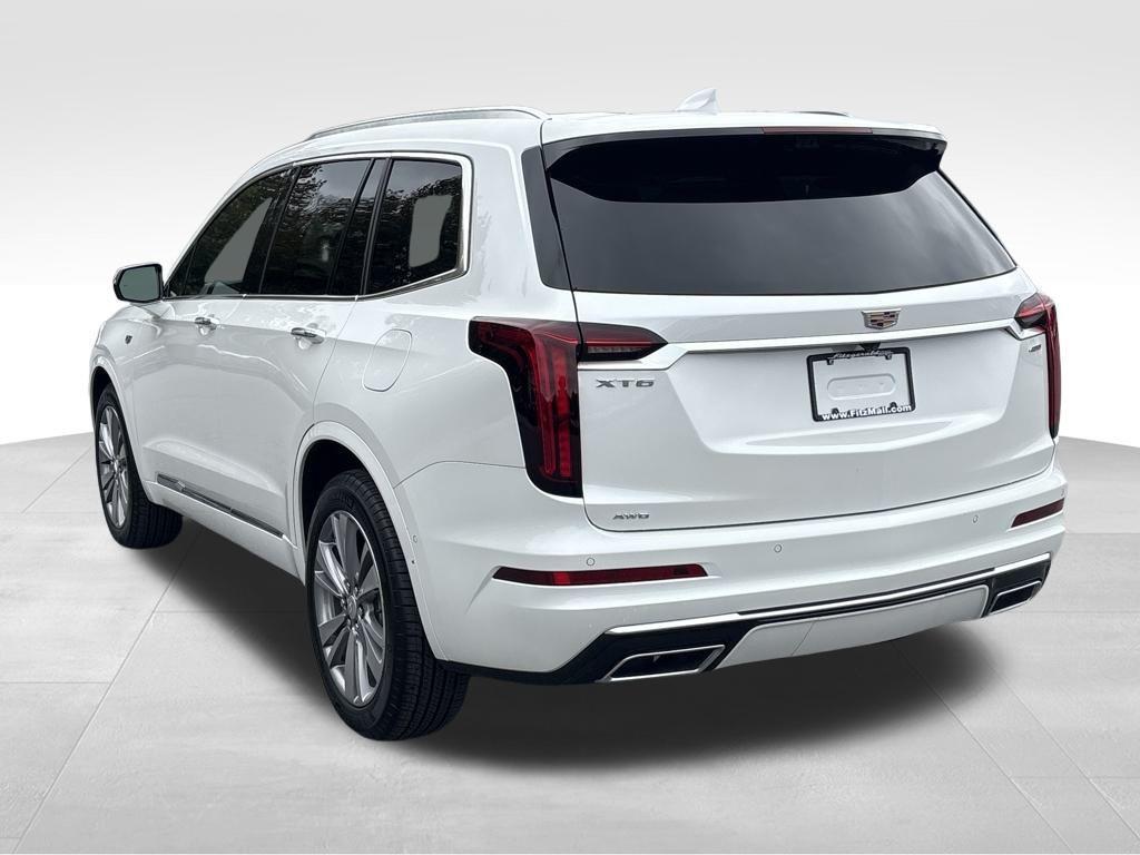 new 2025 Cadillac XT6 car, priced at $63,911