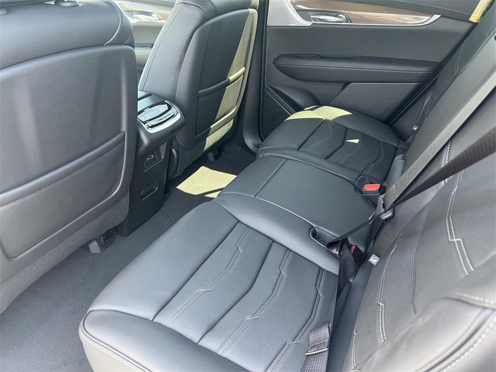 new 2025 Cadillac XT6 car, priced at $62,911