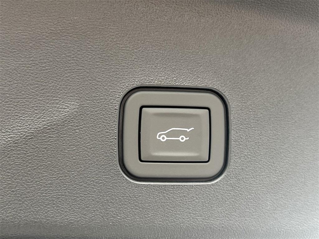 new 2026 Cadillac VISTIQ car, priced at $79,175