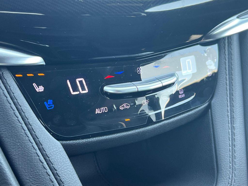 new 2025 Cadillac XT6 car, priced at $63,911